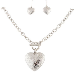 Pendant And Earrings Deals