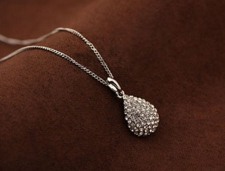 Pendant Necklace Deals