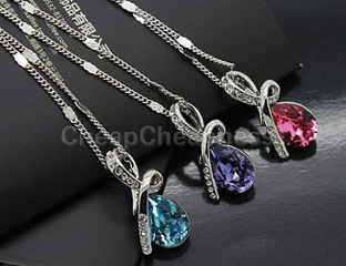 Pendant Necklace Deals