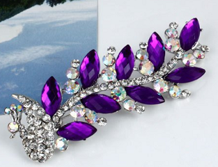 Brooch Deals