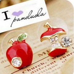 Apple Stud Deals
